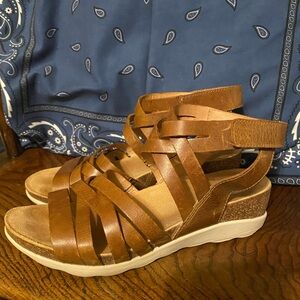 Dansko Gladiator Mirabella Size 38/7.5 Tan